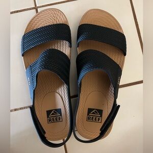Rarely worn Reef Water Vista women’s sandals